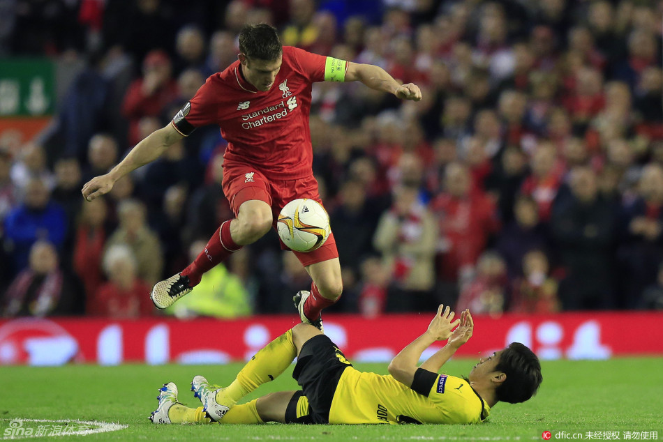 多特蒙德训练开放日,赛前再遭质疑引欢呼,欧联在即,更衣室氛围转暖的简单介绍-南宫电竞